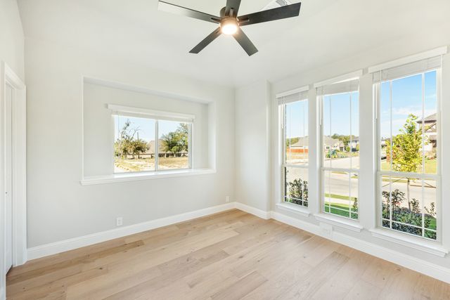 5202 Rowlan Row, Midlothian, TX 76065
