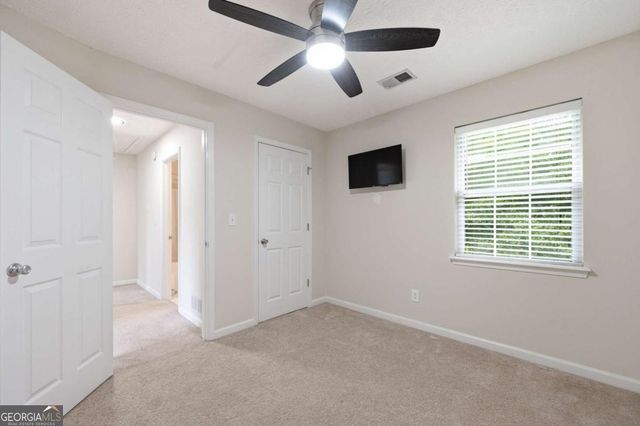 4255 Willow Springs Drive, Loganville, GA 30052