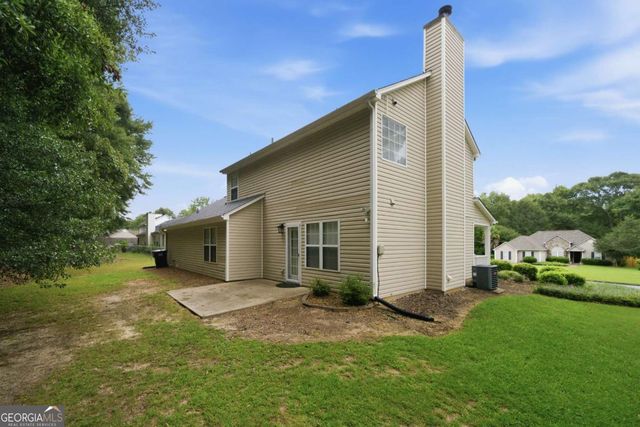 4255 Willow Springs Drive, Loganville, GA 30052