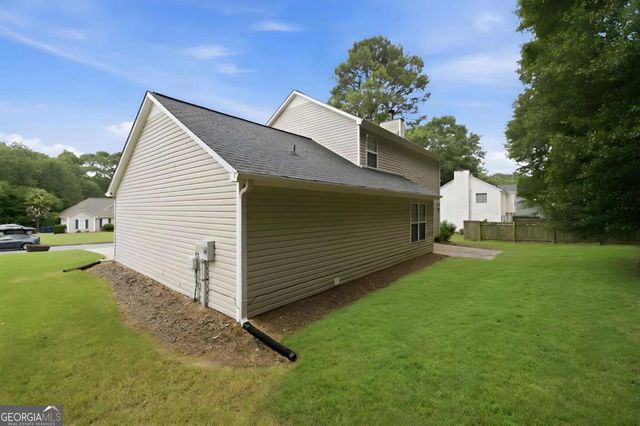 4255 Willow Springs Drive, Loganville, GA 30052