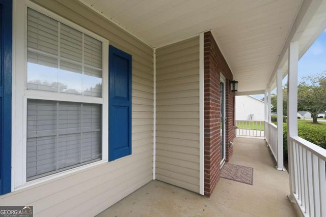 4255 Willow Springs Drive, Loganville, GA 30052
