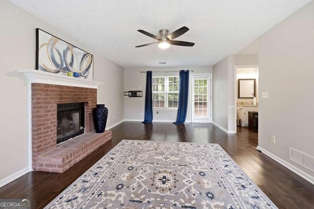 4255 Willow Springs Drive, Loganville, GA 30052