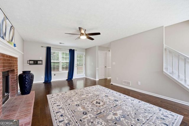 4255 Willow Springs Drive, Loganville, GA 30052