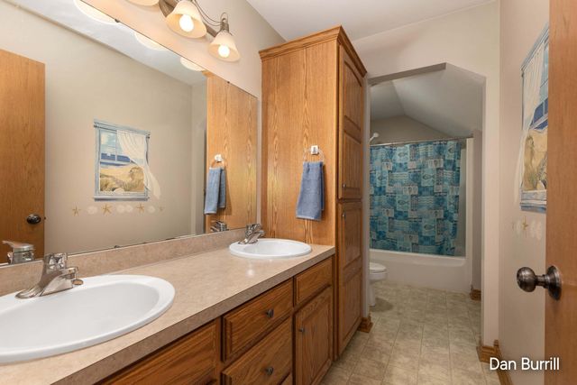 4256 Del Mar Drive SW, Wyoming, MI 49418