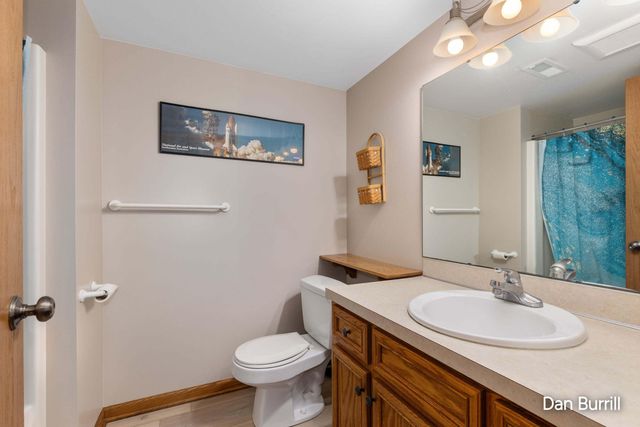 4256 Del Mar Drive SW, Wyoming, MI 49418