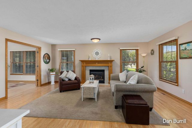 4256 Del Mar Drive SW, Wyoming, MI 49418