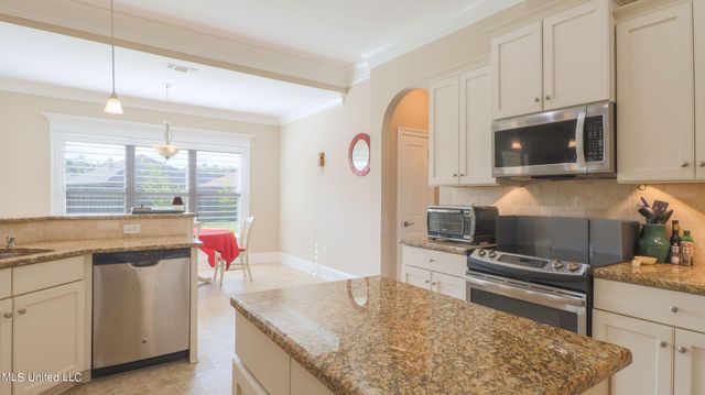 2939 Cypress Creek Drive, D'iberville, MS 39540