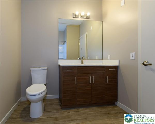 16 Centre Square 3E, Easton, PA 18042