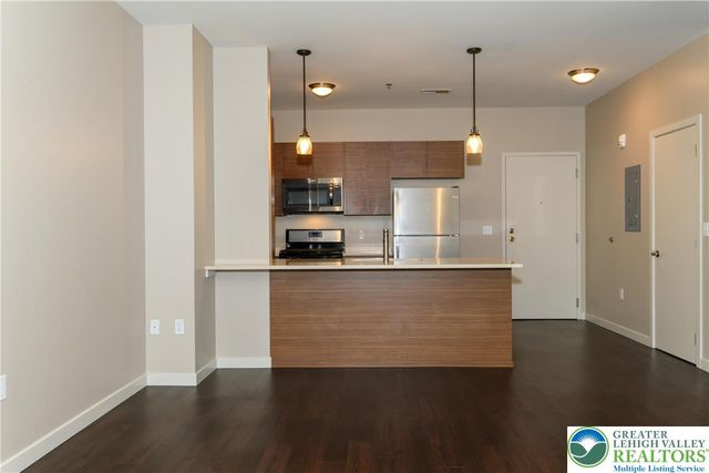 16 Centre Square 3E, Easton, PA 18042