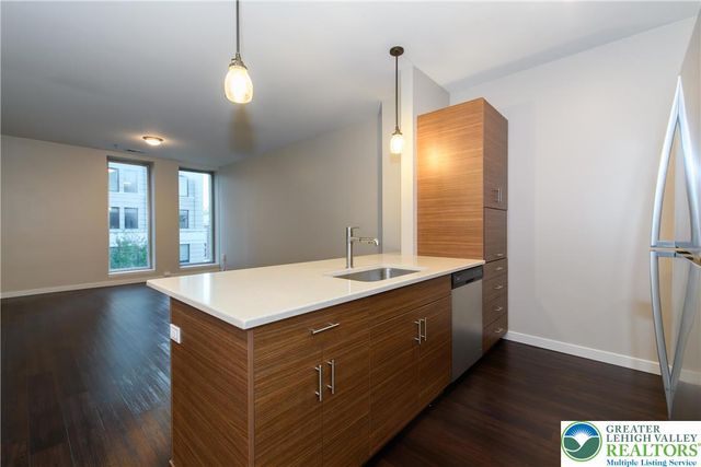 16 Centre Square 3E, Easton, PA 18042