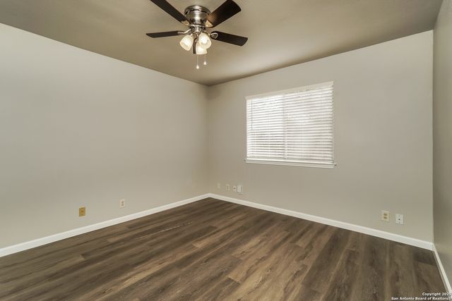 8858 MEADOW RANGE ST, San Antonio, TX 78250