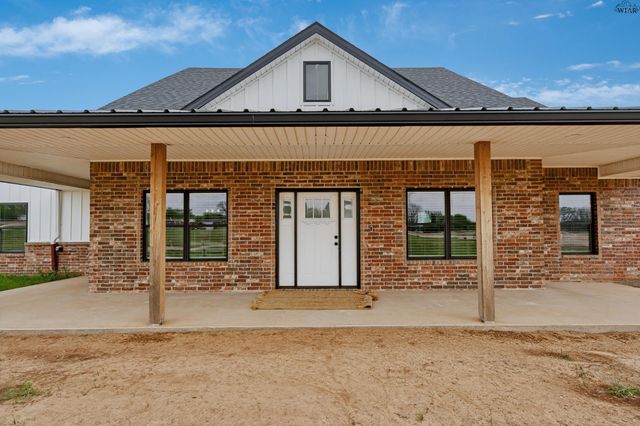 709 S BELL ROAD, Iowa Park, TX 76367