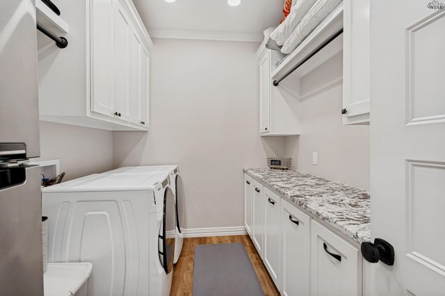 709 S BELL ROAD, Iowa Park, TX 76367