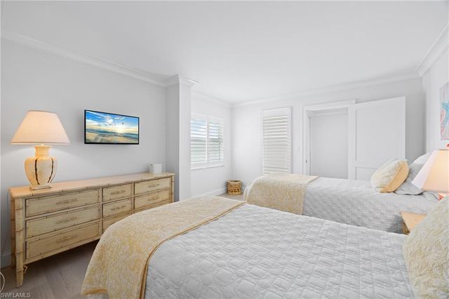 3443 Gulf Shore BLVD N 509, Naples, FL 34103