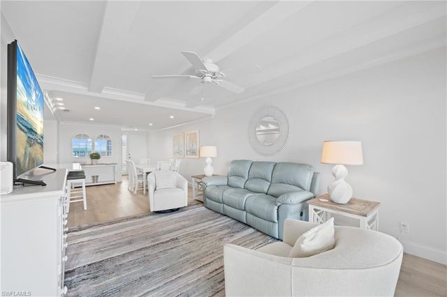 3443 Gulf Shore BLVD N 509, Naples, FL 34103