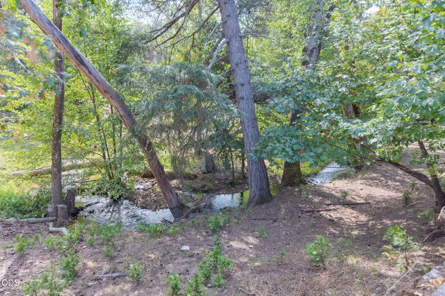 1410 Applegate Avenue, Grants Pass, OR 97527