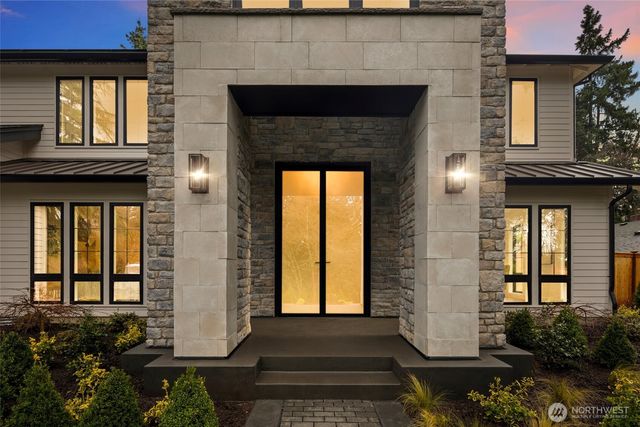 4216 83rd Avenue SE, Mercer Island, WA 98040