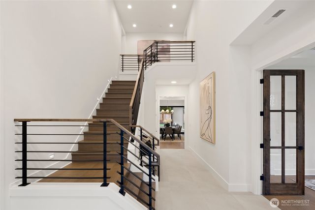 4216 83rd Avenue SE, Mercer Island, WA 98040