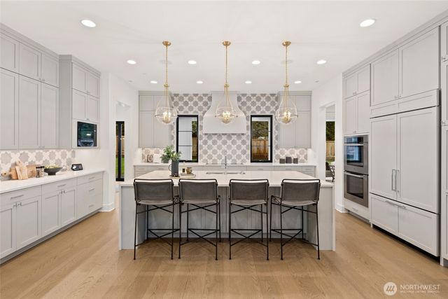 4216 83rd Avenue SE, Mercer Island, WA 98040