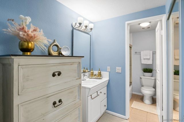 1021 Scott Street 256, San Diego, CA 92106