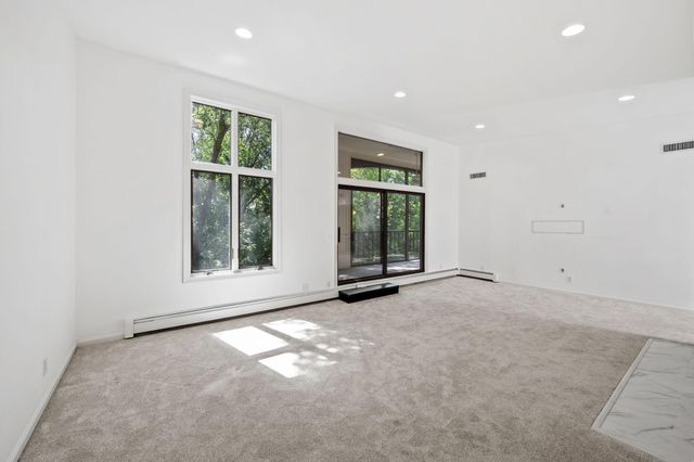 5501 Dewey Hill Road 330, Edina, MN 55439