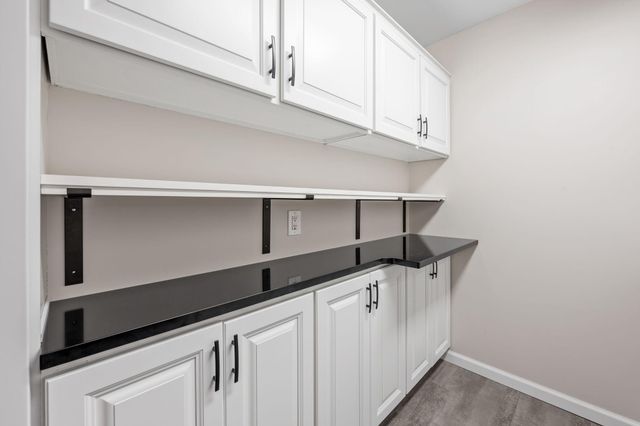 5501 Dewey Hill Road 330, Edina, MN 55439