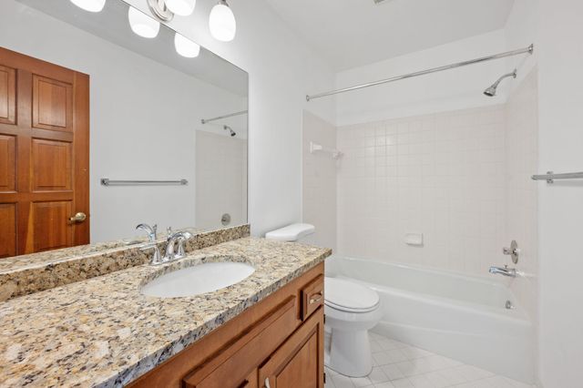 5501 Dewey Hill Road 330, Edina, MN 55439