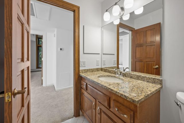 5501 Dewey Hill Road 330, Edina, MN 55439