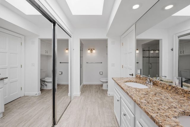 5501 Dewey Hill Road 330, Edina, MN 55439