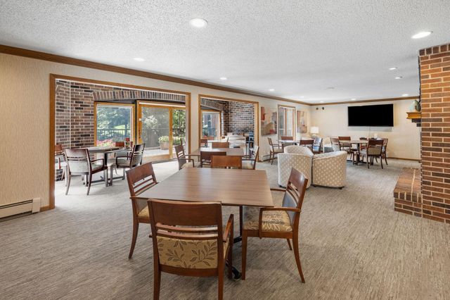 5501 Dewey Hill Road 330, Edina, MN 55439