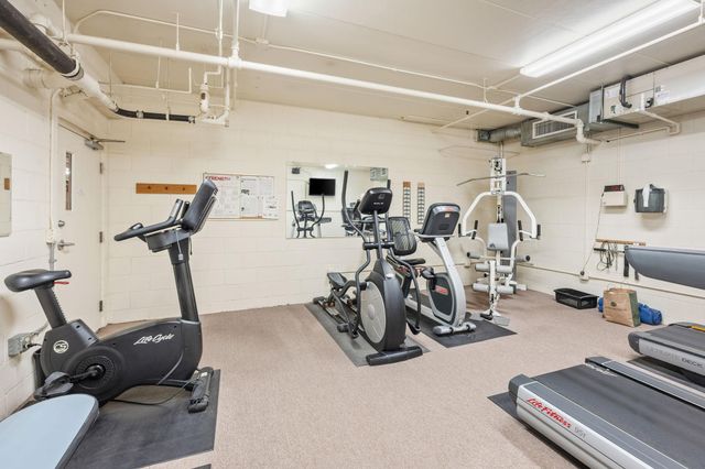 5501 Dewey Hill Road 330, Edina, MN 55439