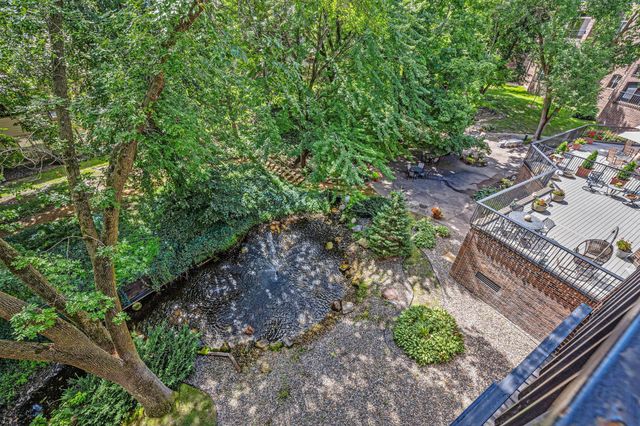 5501 Dewey Hill Road 330, Edina, MN 55439