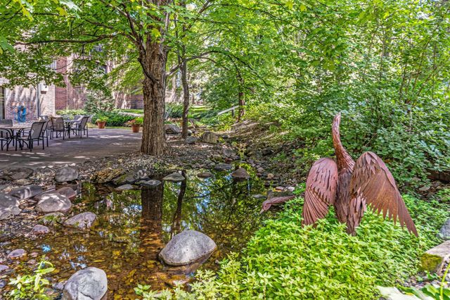 5501 Dewey Hill Road 330, Edina, MN 55439