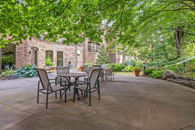 5501 Dewey Hill Road 330, Edina, MN 55439