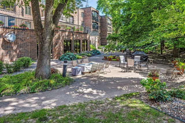 5501 Dewey Hill Road 330, Edina, MN 55439