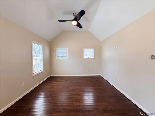 20919 Hollywood Street, Harper Woods, MI 48225