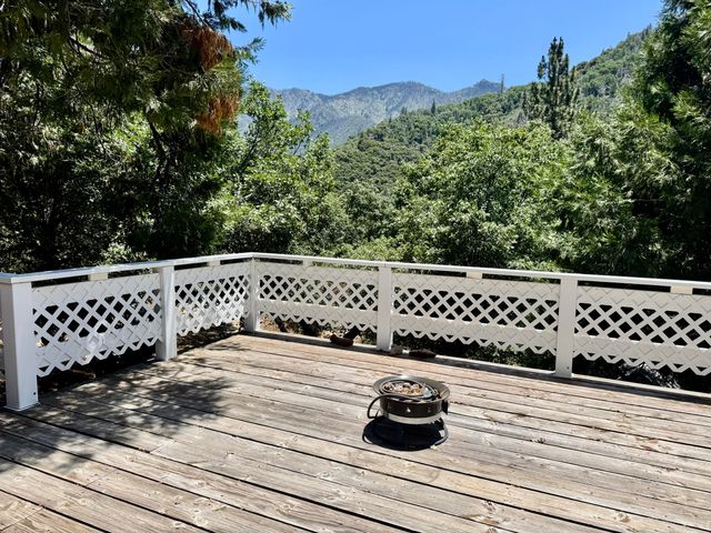 515 Mc Comber Drive, Pierpoint Springs, CA 93265
