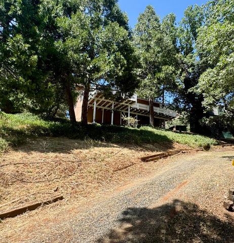 515 Mc Comber Drive, Pierpoint Springs, CA 93265