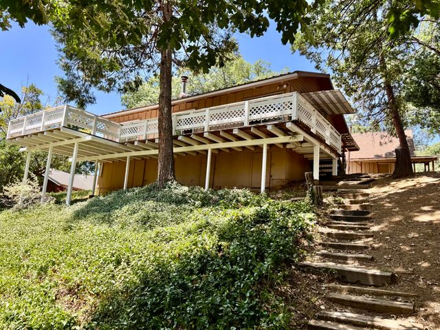 515 Mc Comber Drive, Pierpoint Springs, CA 93265