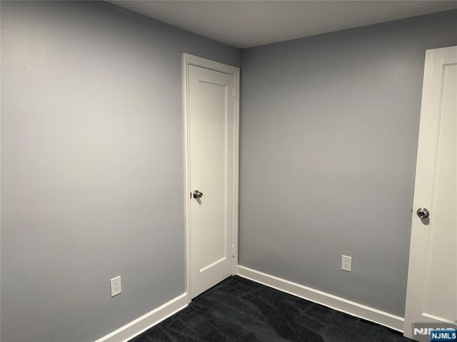 9 Cottage Lane, Upper Saddle River, NJ 07458