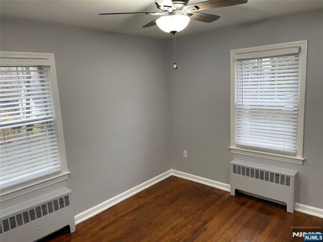 9 Cottage Lane, Upper Saddle River, NJ 07458