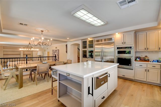 7686 Gossamer Wind Street, Las Vegas, NV 89139