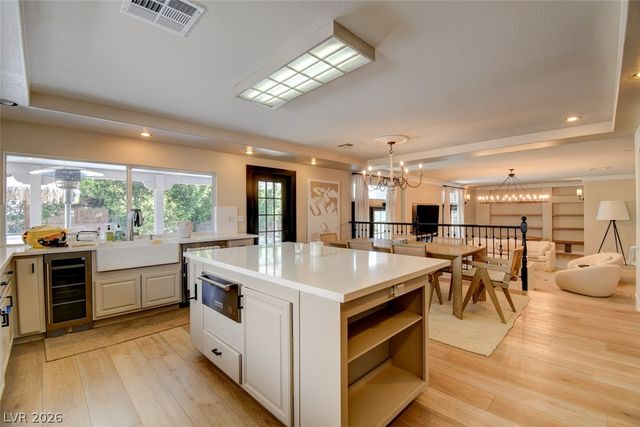 7686 Gossamer Wind Street, Las Vegas, NV 89139