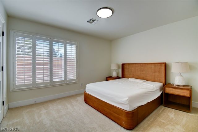7686 Gossamer Wind Street, Las Vegas, NV 89139