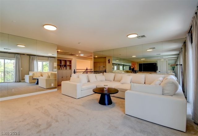 7686 Gossamer Wind Street, Las Vegas, NV 89139