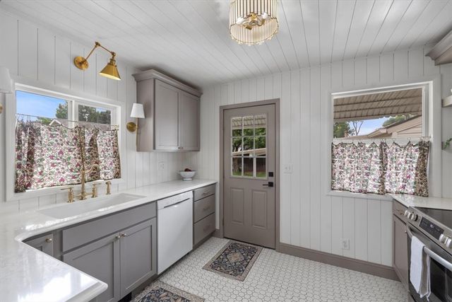 4542 Ryan Avenue, Billings, MT 59101