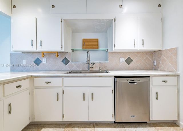 505 Heron Dr 505, Delray Beach, FL 33444