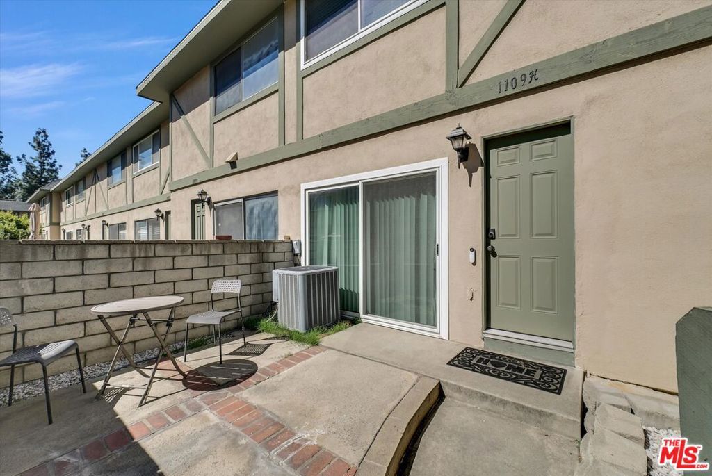 1109 W Francis Street H, Ontario, CA 91762 — photo 2
