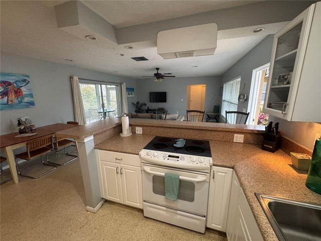 1648 IDLE LANE, Sarasota, FL 34231