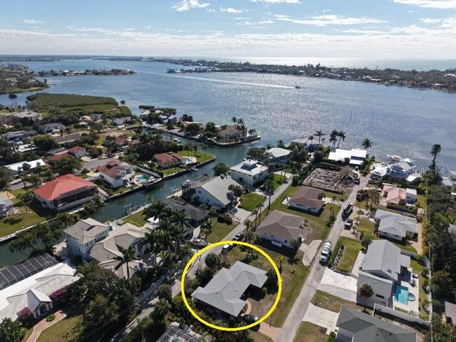 1648 IDLE LANE, Sarasota, FL 34231